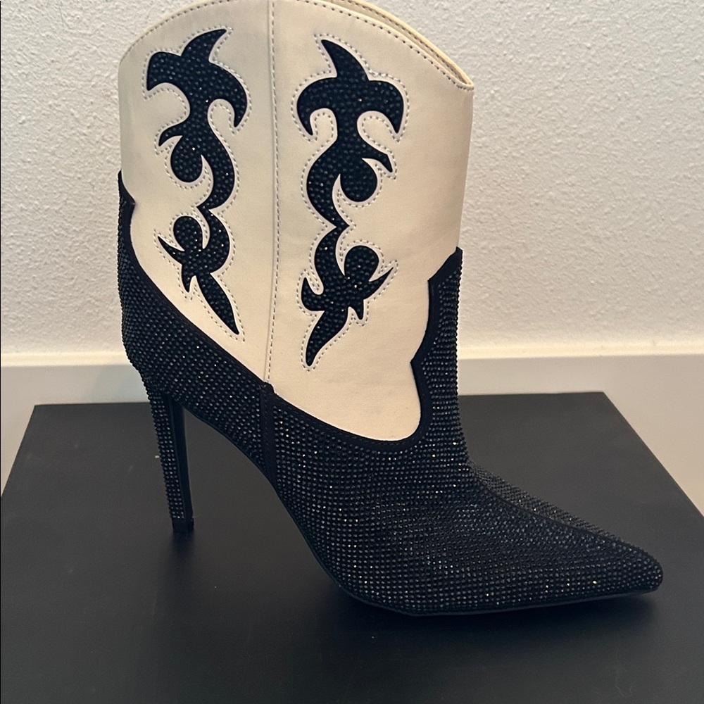 Indigo Black and White Heeled Boots